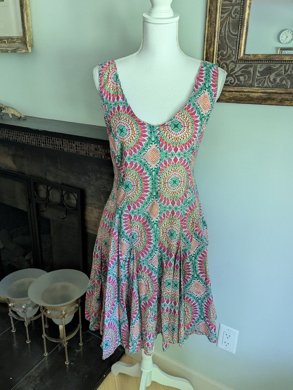 Anthropologie HD in Paris South Island Mosaic Printed Dress Women's 4 Pink Green